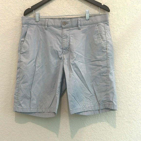 Calvin Klein size 34 shorts grey - Picture 1 of 10
